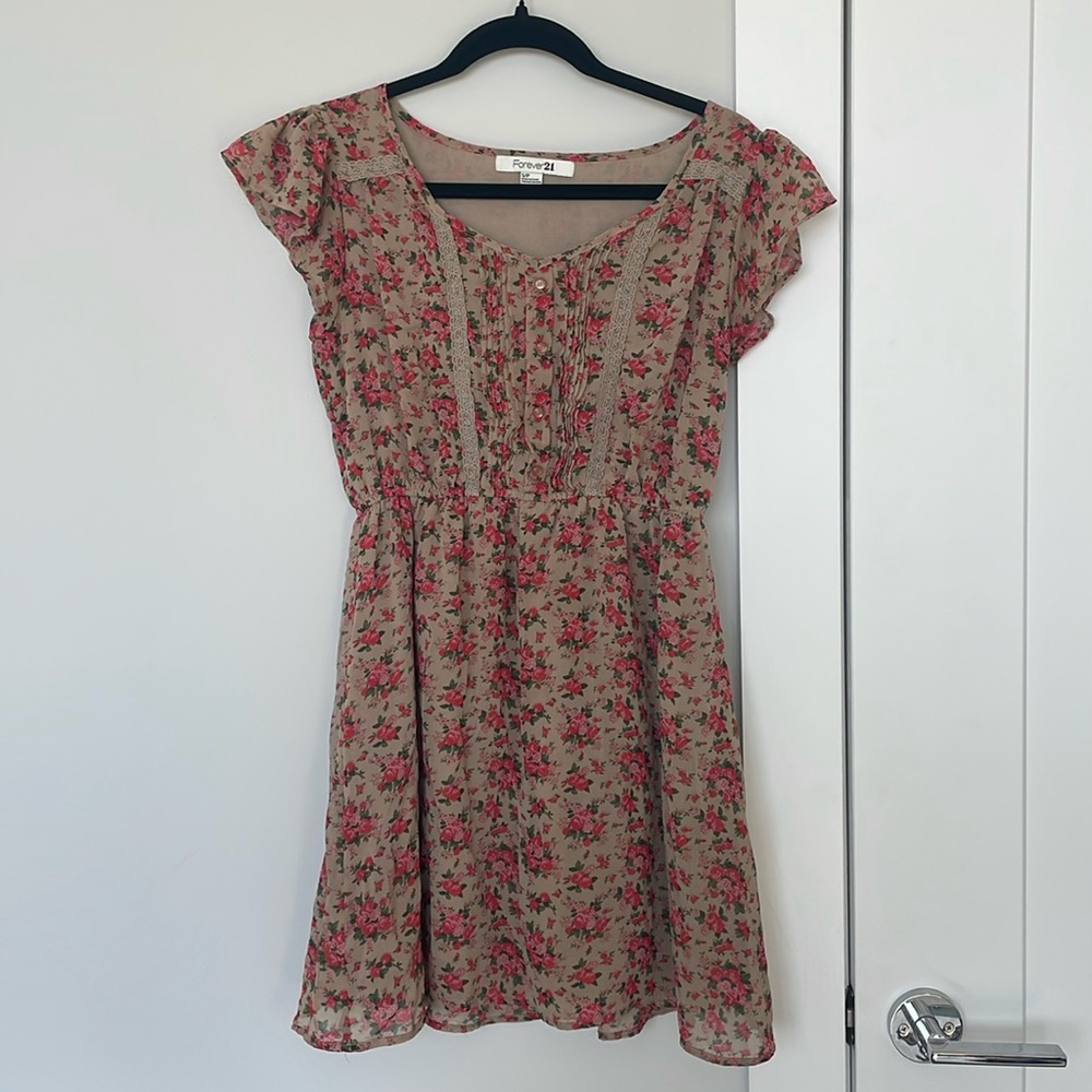 Forever 21 Tan Floral Minidress Size S